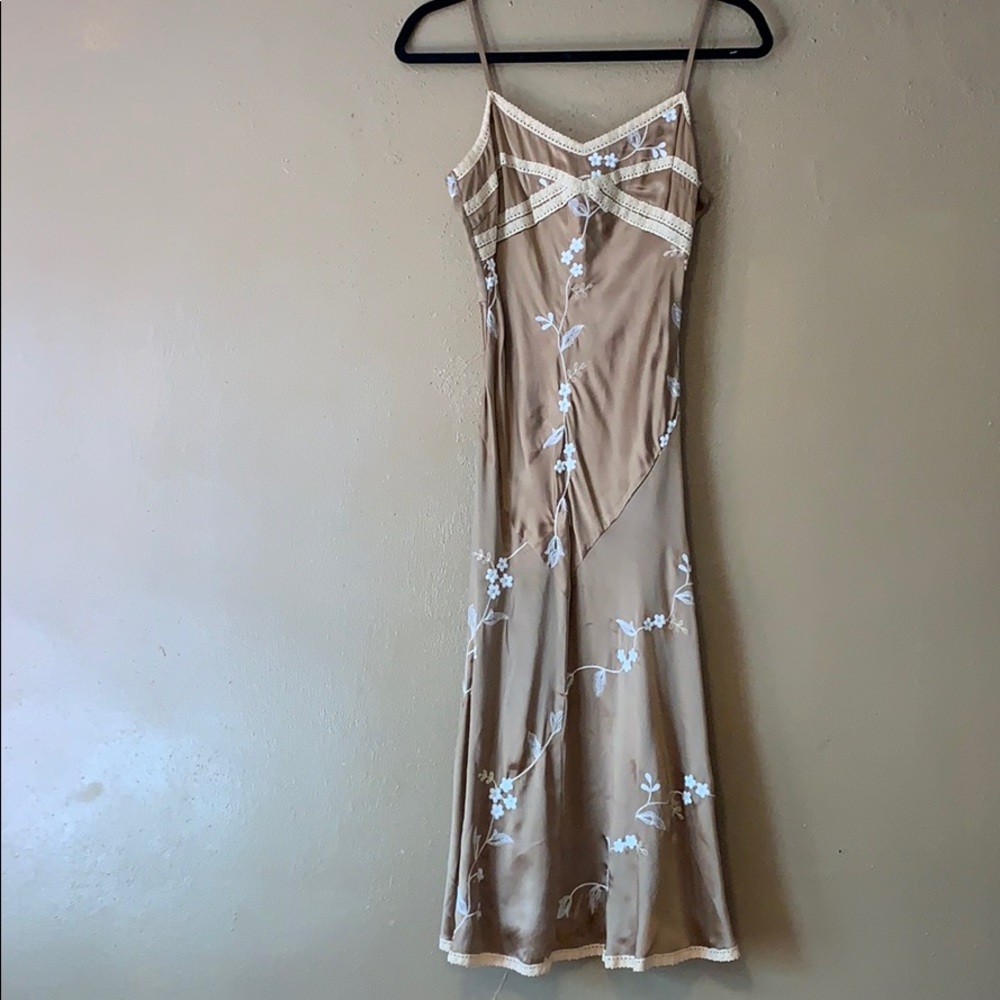 Betsey Johnson Silk Embroidered Dress Size 4